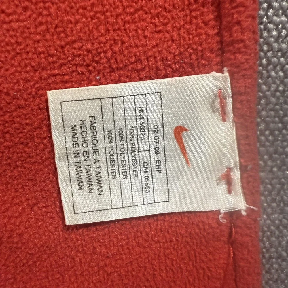 Nike Fleece Hooded Scarf Mens‎ Red Swoosh Logo Winter Cold Weather Accessory